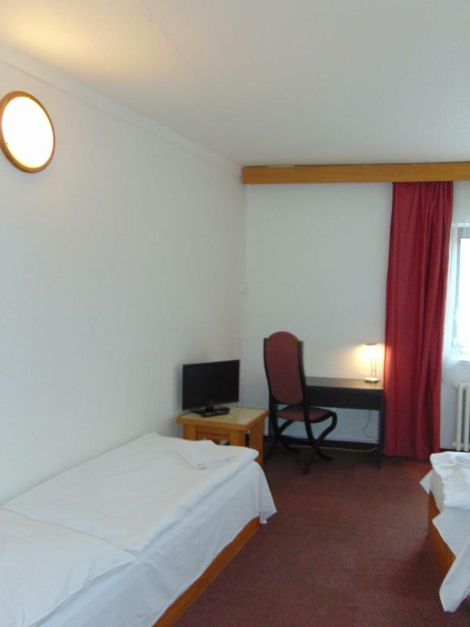 Hotel Isora Ostrava Esterno foto