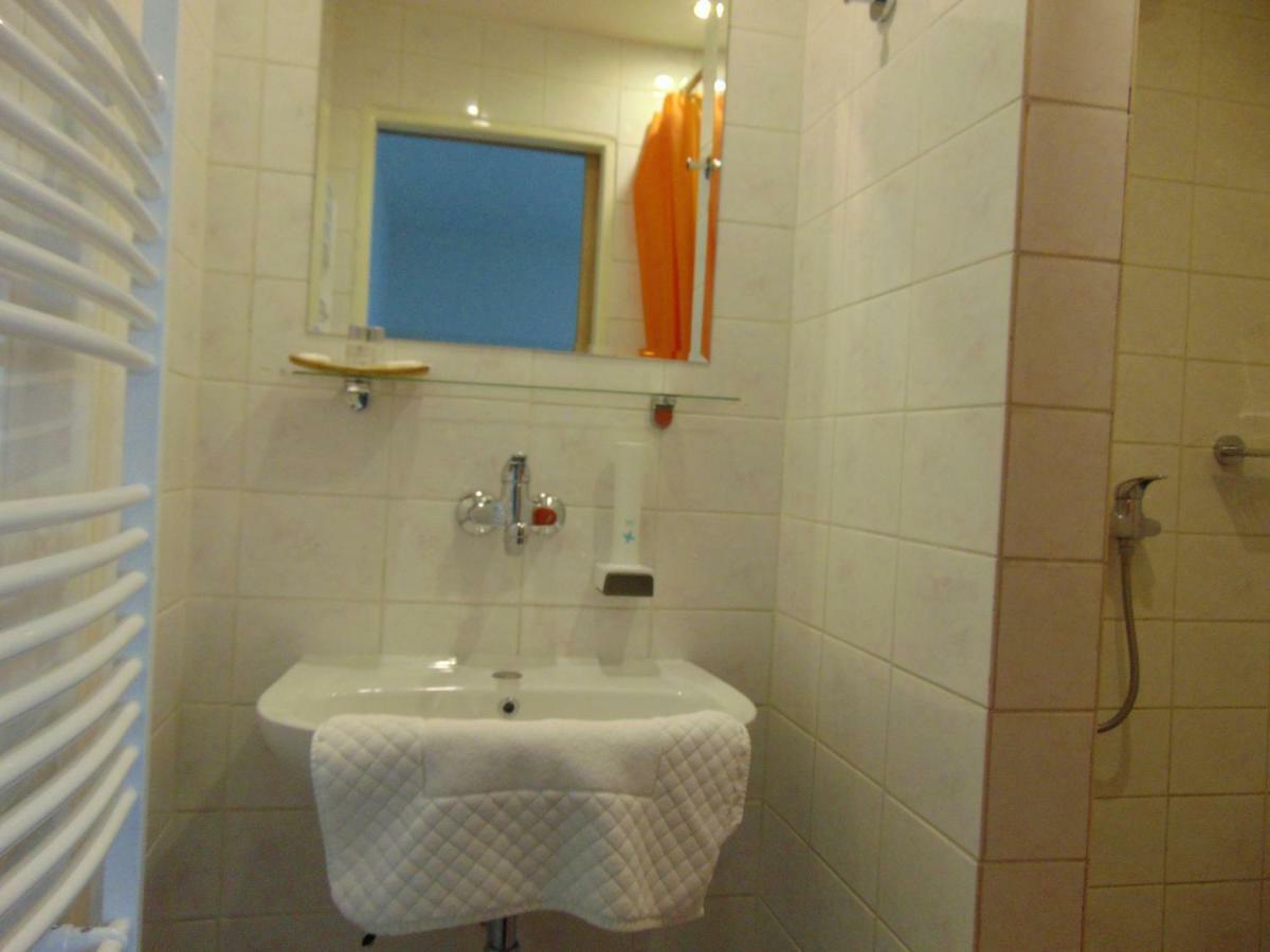 Hotel Isora Ostrava Esterno foto